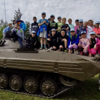 Den dětí u vojáků: Zmrzlina, akce, koně a tanky!